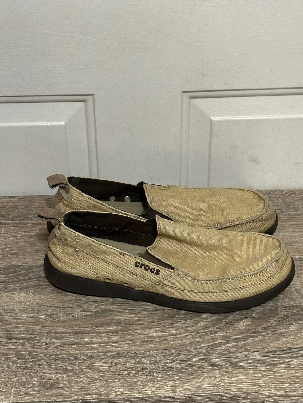 Crocs Santa Cruz Loafers Mens Size 10‎ Khaki Tan Canvas Slip On Shoes 11270